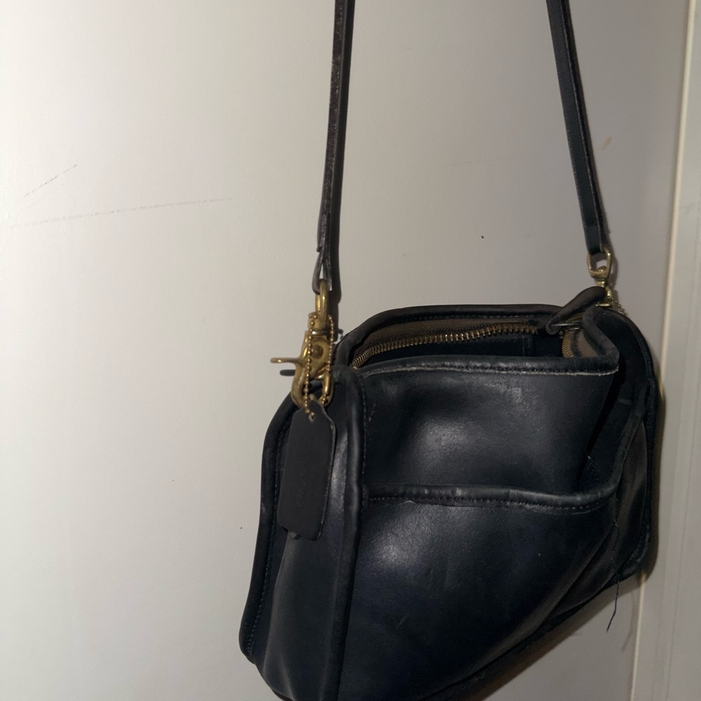 Vintage  Black Leather Shoulder Bag